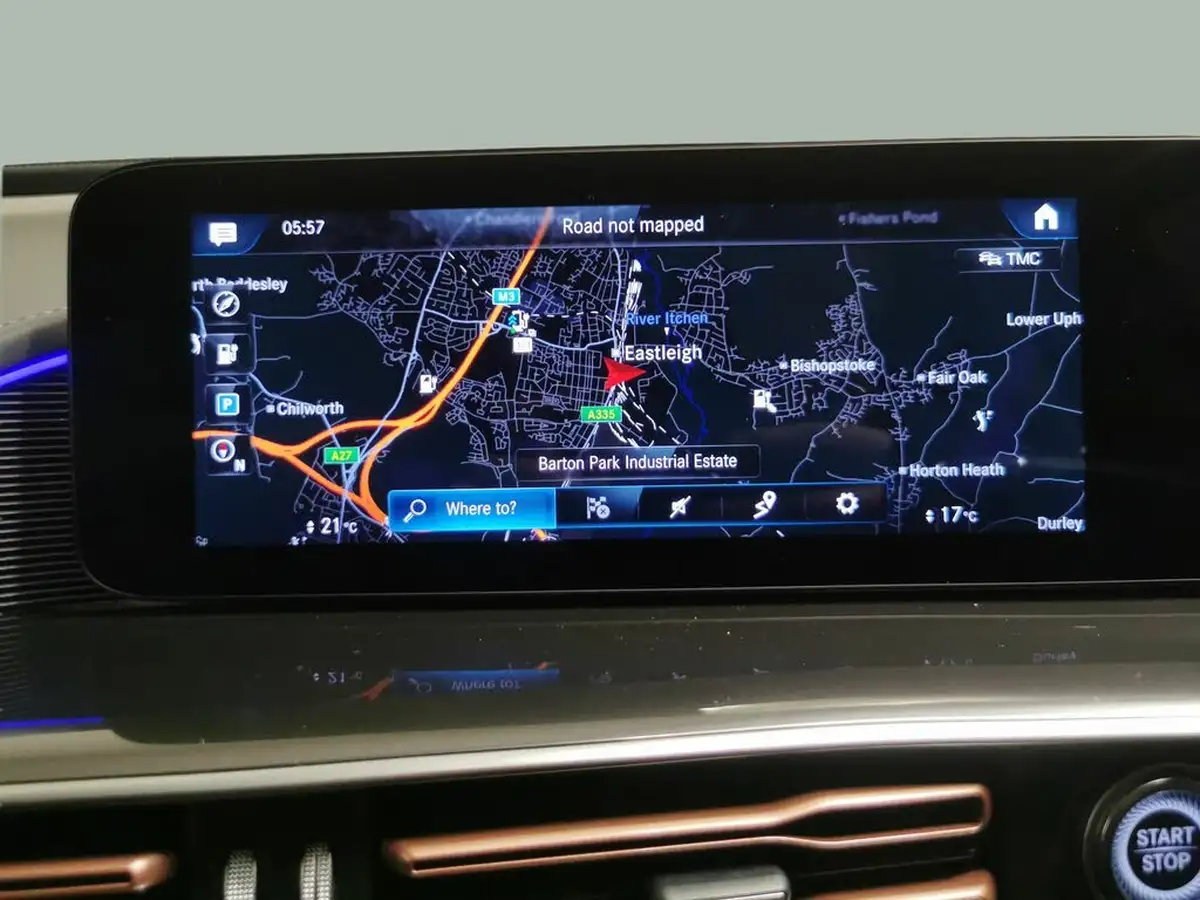 2021-mercedes-benz-eqc-e-eqc-400-amg-line-big-7