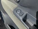 2011-fiat-500-12-lounge-small-10