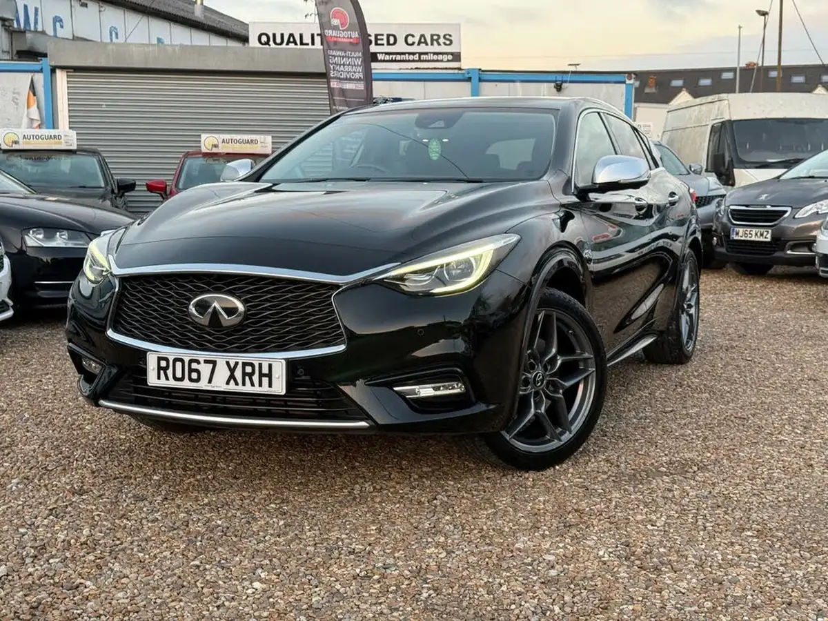 2018-infiniti-q30-22d-premium-intouch-awd-big-1