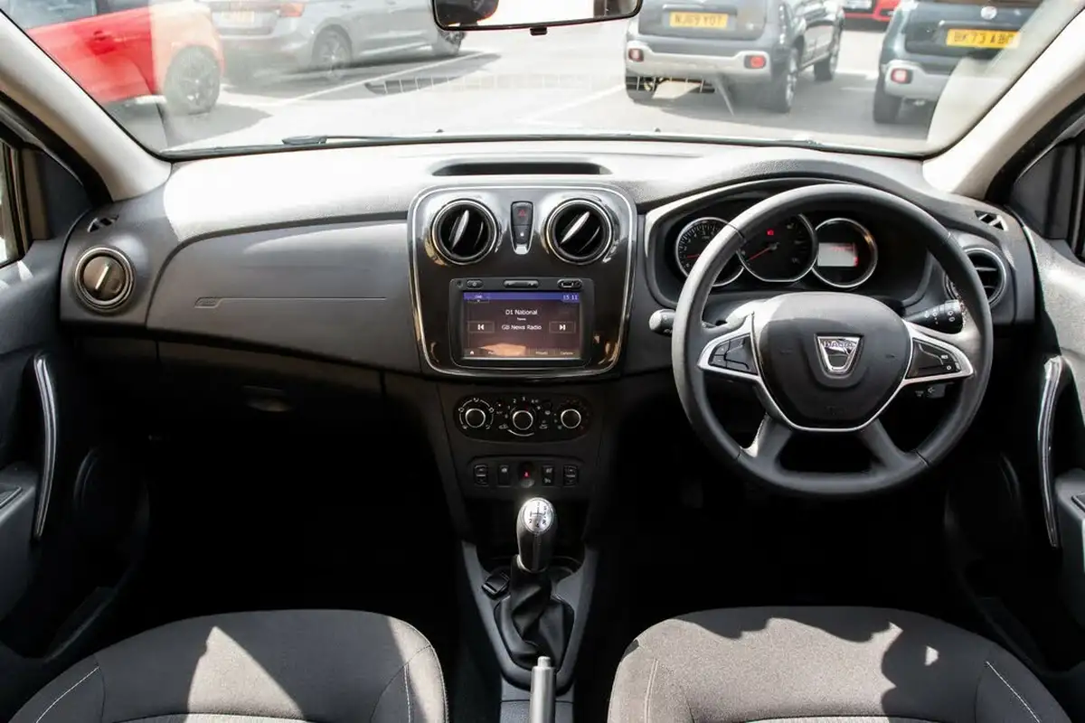 2019-dacia-sandero-09-tce-comfort-ss-big-3