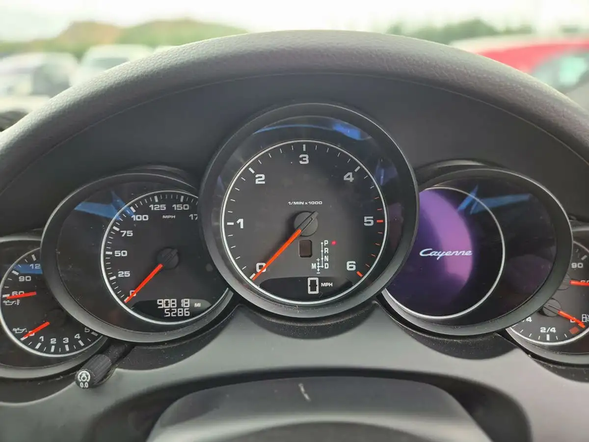 2015-porsche-cayenne-30td-big-55