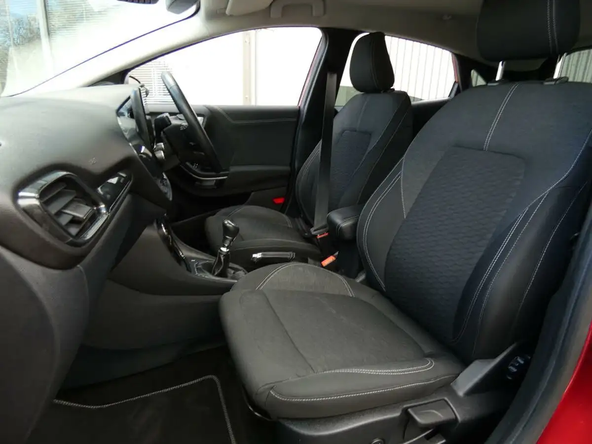 2020-ford-puma-suv-10-titanium-125ps-hybrid-mhev-big-15
