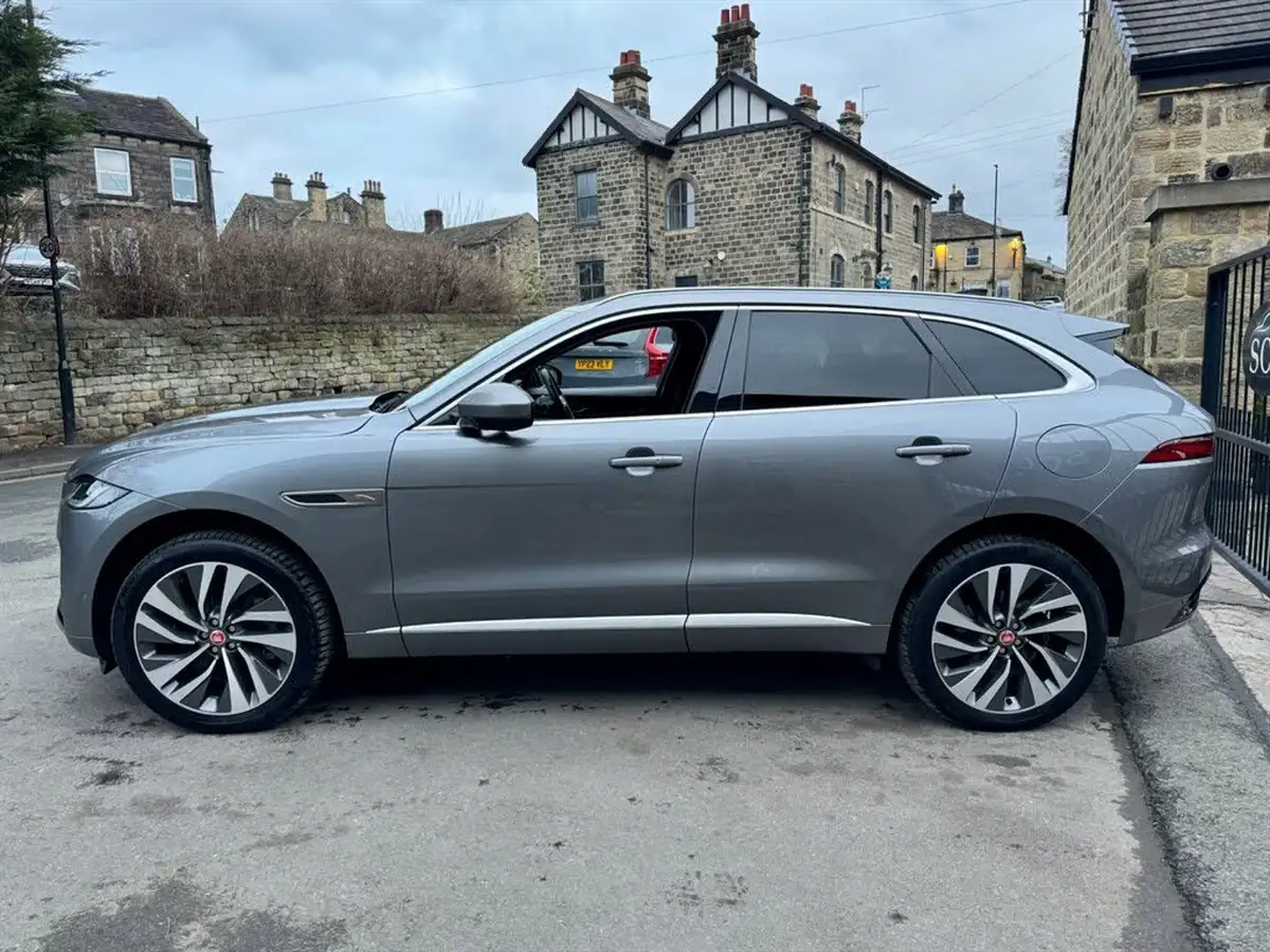 2021-jaguar-f-pace-20-p400e-hse-big-4