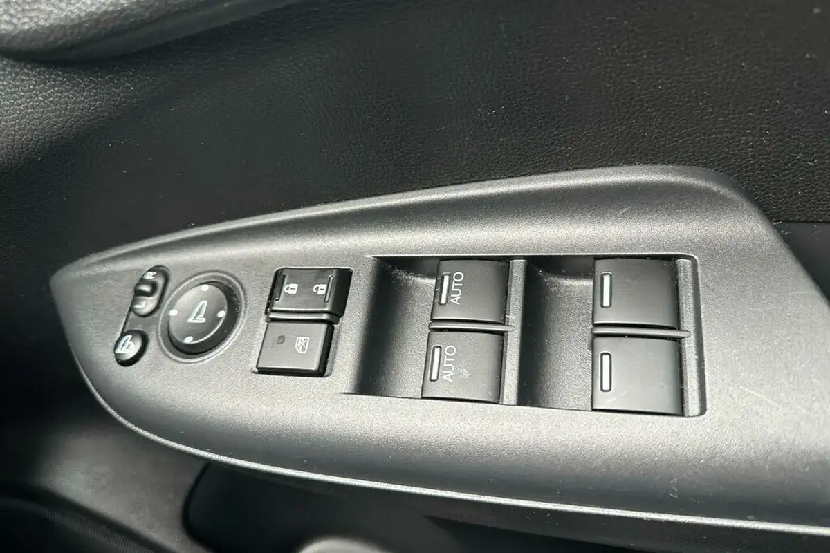 2018-honda-jazz-13-i-vtec-ex-big-15