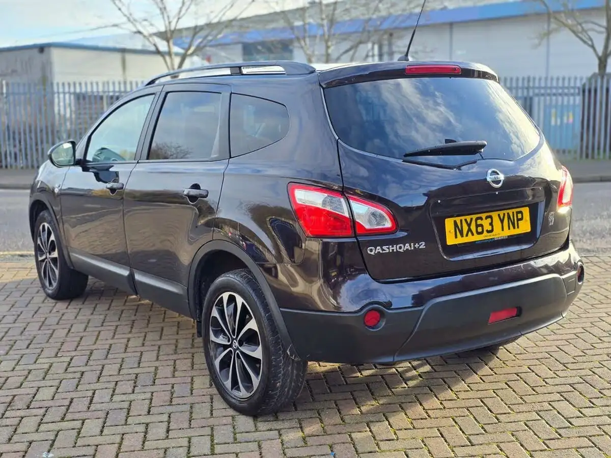 2013-nissan-qashqai2-20-360-4wd-cvt-big-17