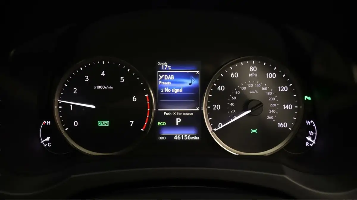 2018-lexus-is-300h-25-executive-edition-lexus-navigation-big-10