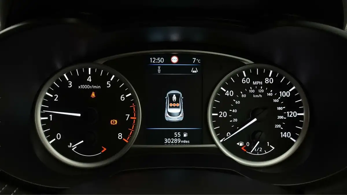 2019-nissan-micra-10-ig-t-n-sport-big-10