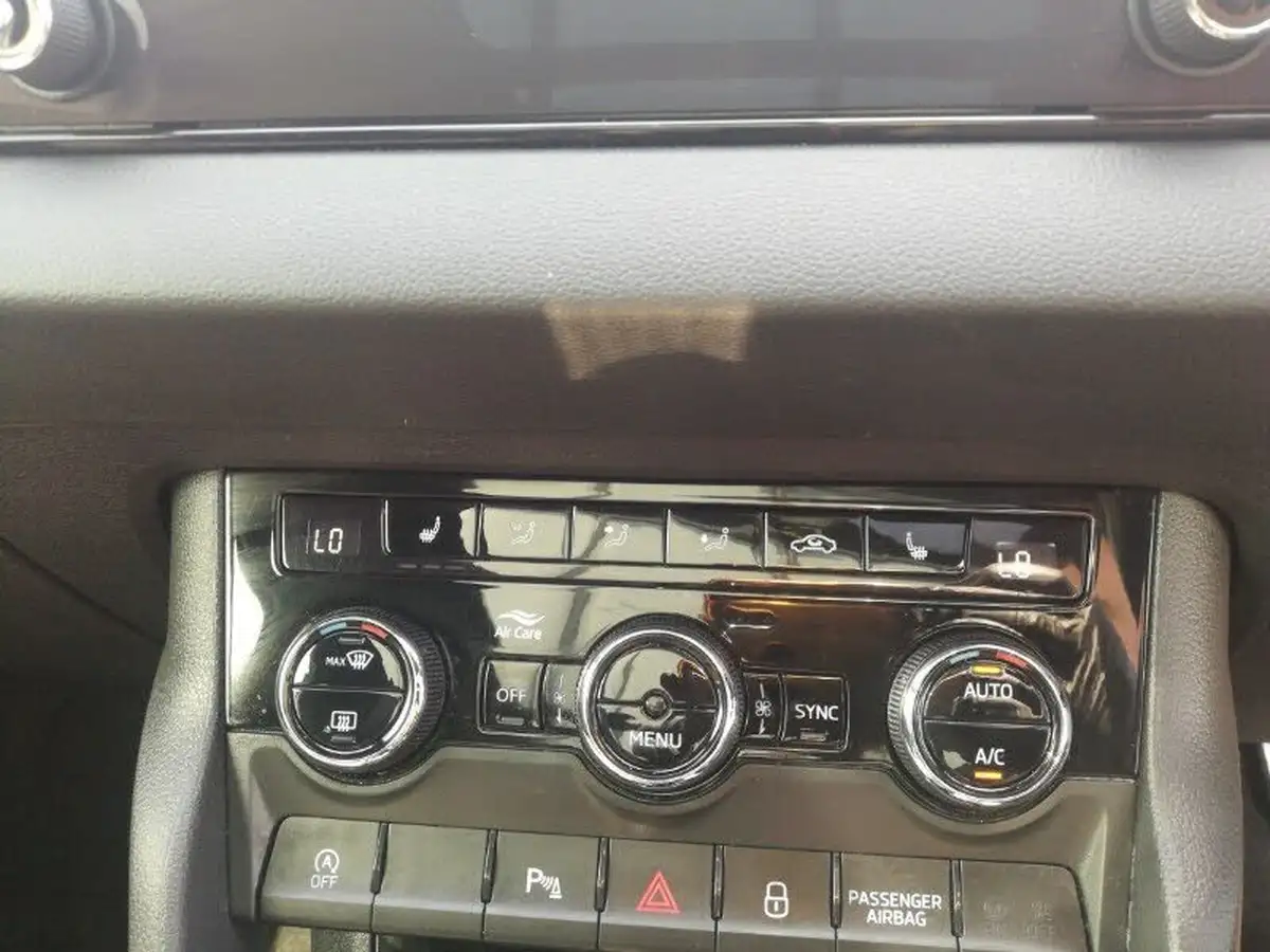 2024-skoda-karoq-20tdi-sportline-4x4-dsg-big-15