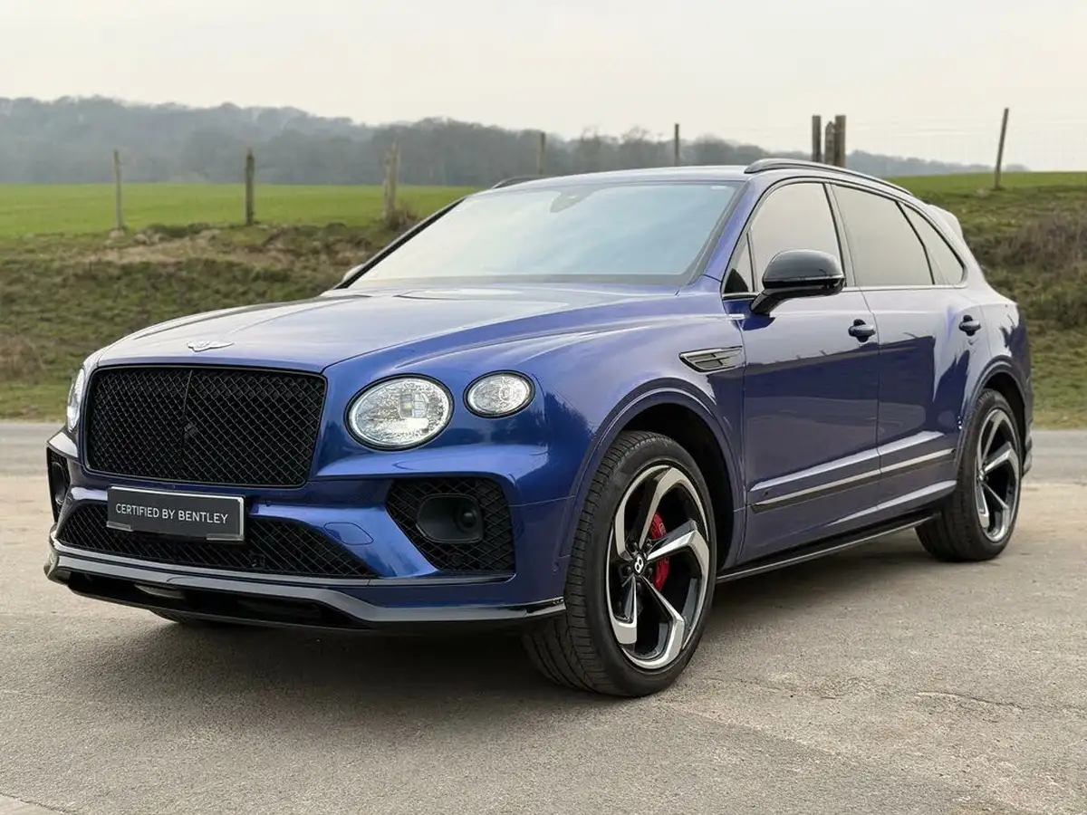 2022-bentley-bentayga-40-v8-big-11