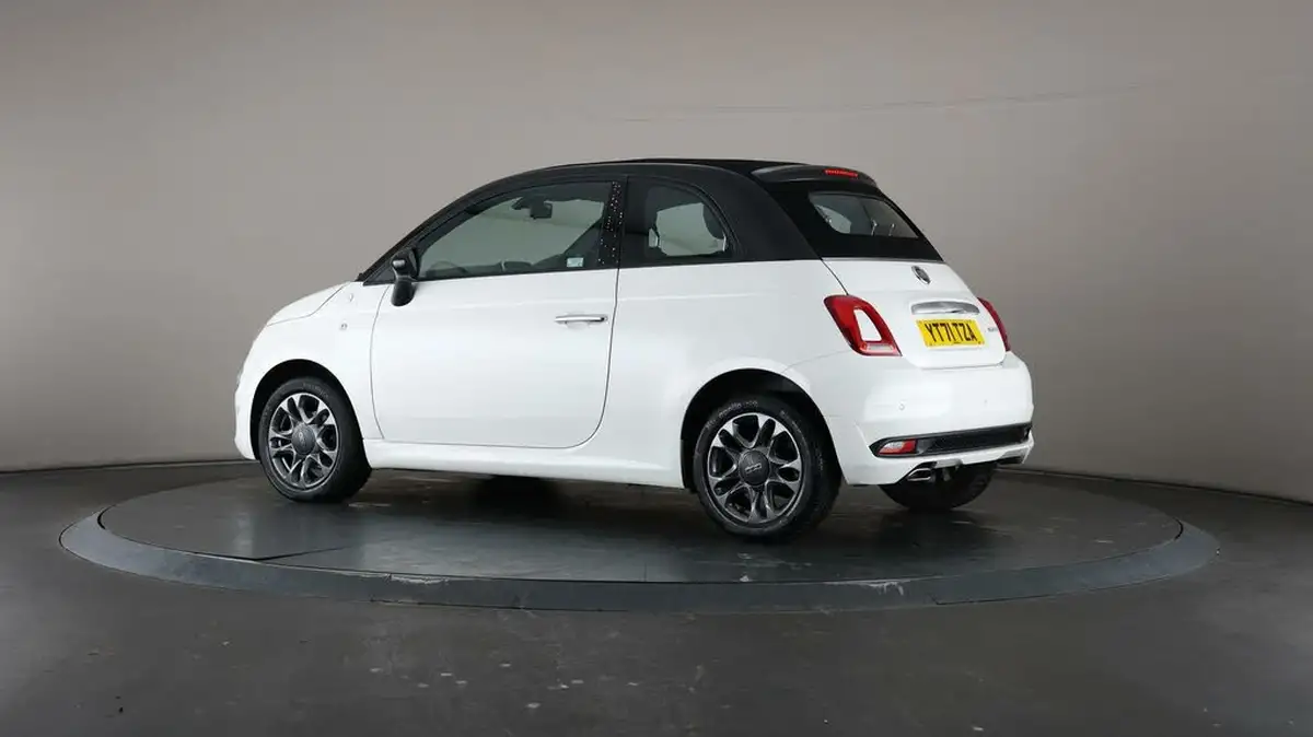 2021-fiat-500c-10-hey-google-big-65
