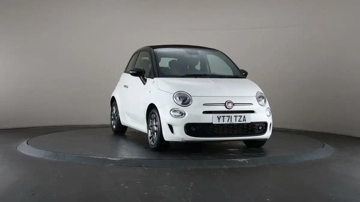 2021-fiat-500c-10-hey-google-big-41