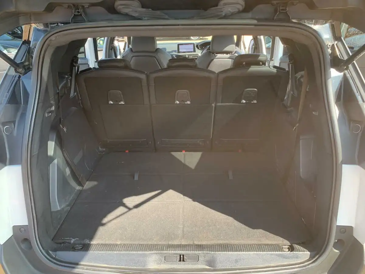 2018-peugeot-5008-suv-16-puretech-gt-line-big-56
