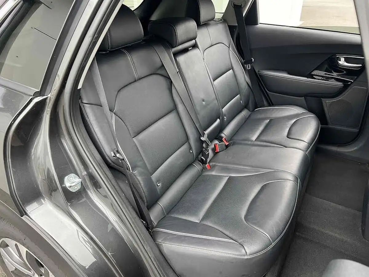 2021-kia-e-niro-ev-4-big-31