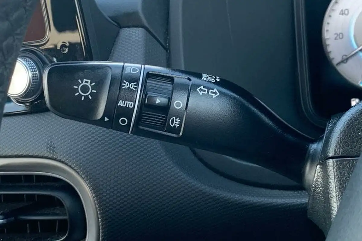 2021-hyundai-kona-e-premium-204ps-64kwh-7kw-obc-big-26
