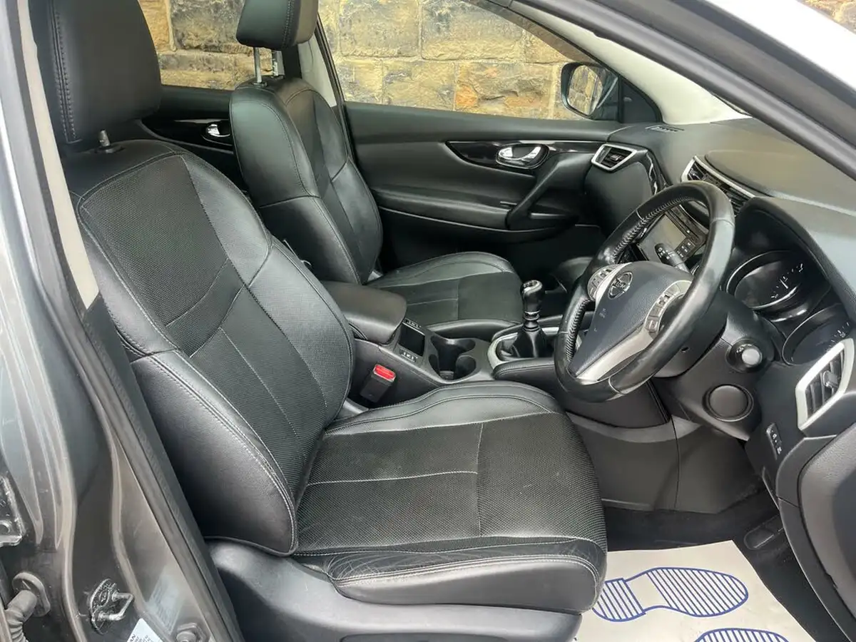2015-nissan-qashqai-15dci-tekna-big-10