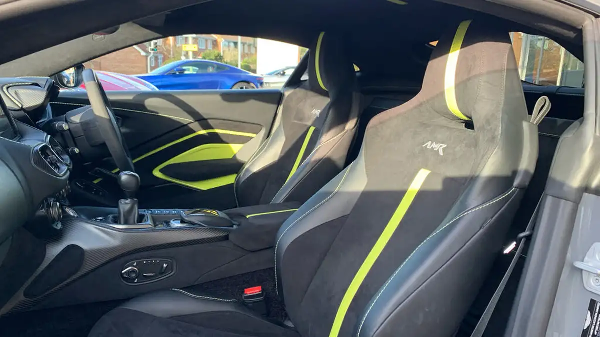 2020-aston-martin-vantage-40-v8-vantage-amr-hero-big-27