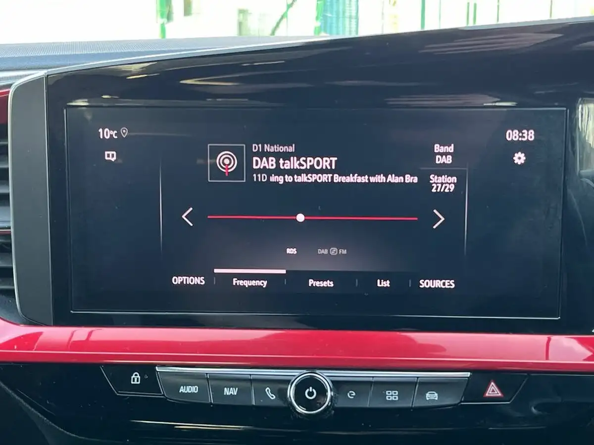 2022-vauxhall-mokka-e-sri-premium-big-16