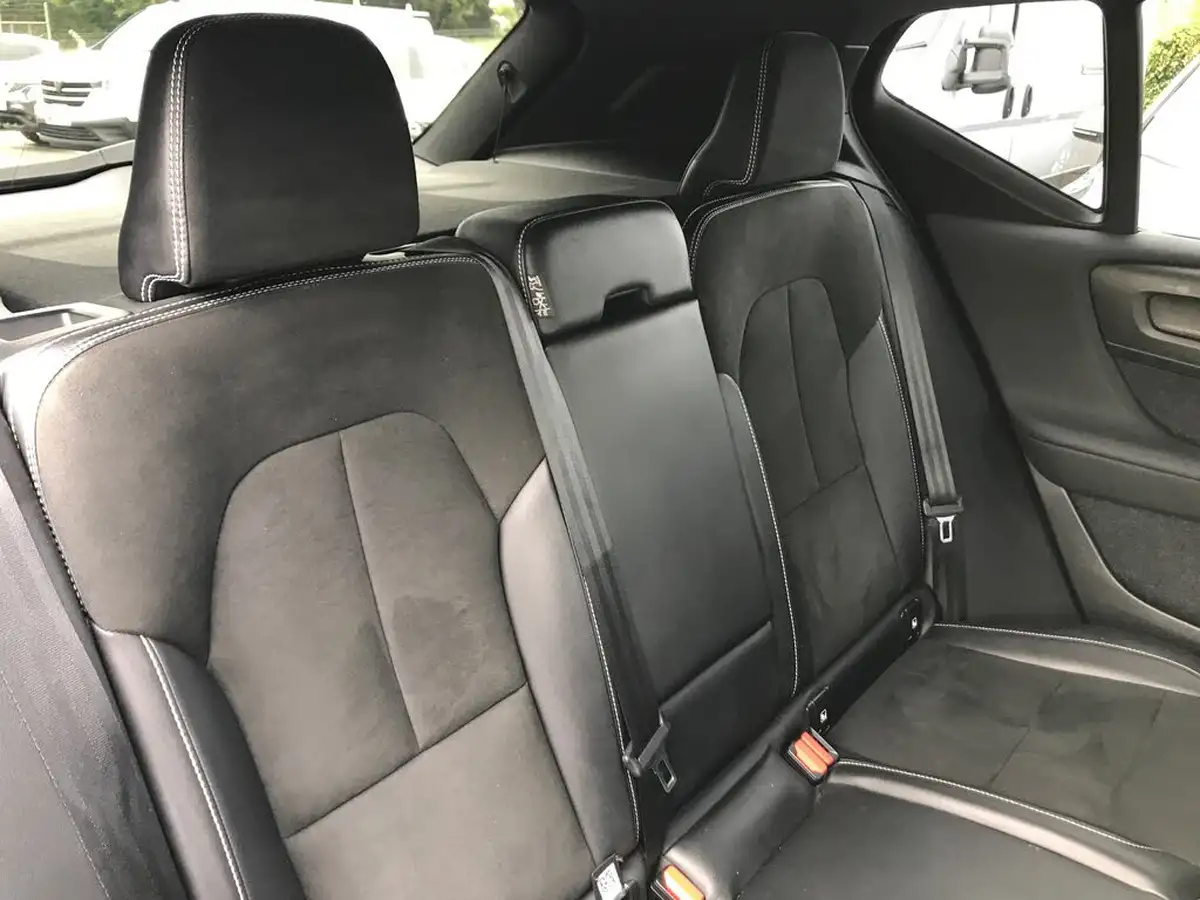 2021-volvo-xc40-15-t3-r-design-pro-161bhp-auto-big-6