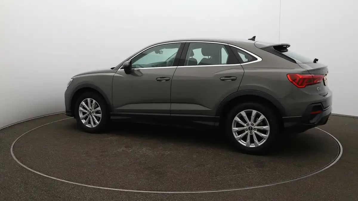 2022-audi-q3-15-35-tfsi-cod-sportback-s-tronic-big-37