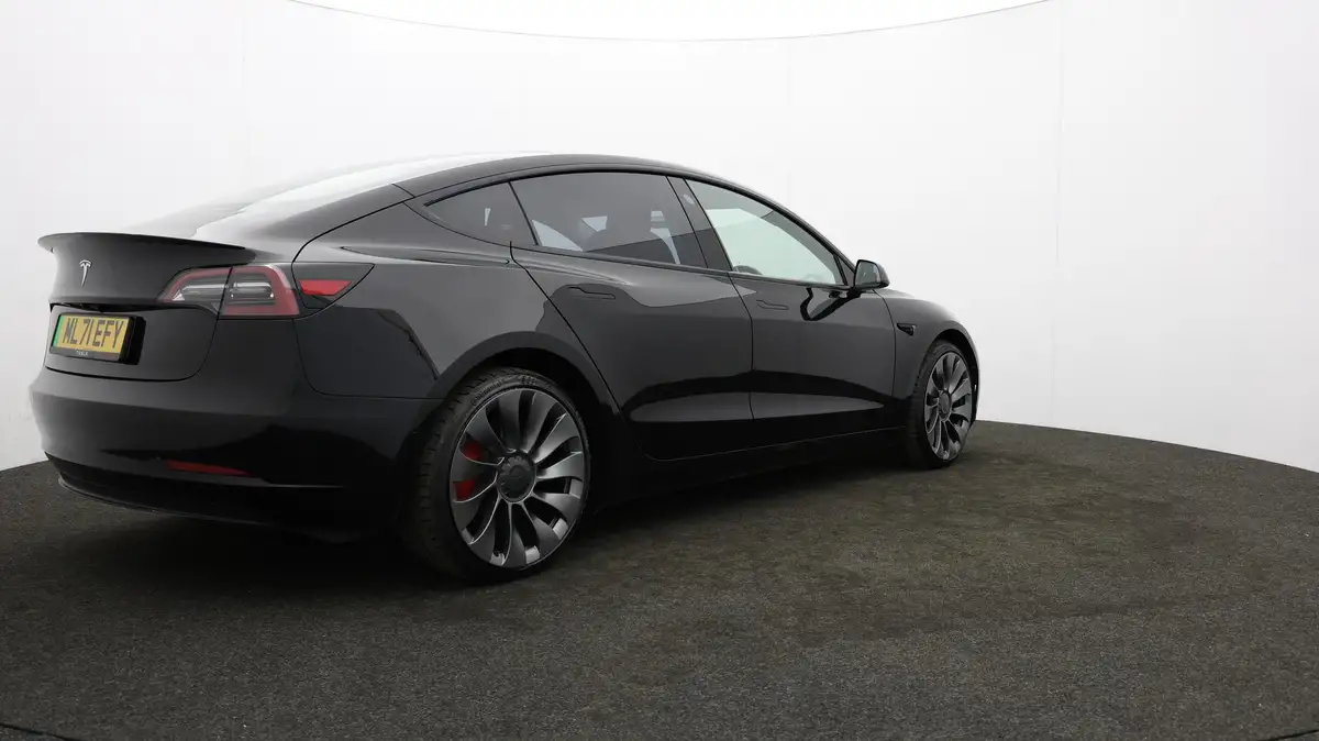 2021-tesla-model-3-e-performance-awd-big-78