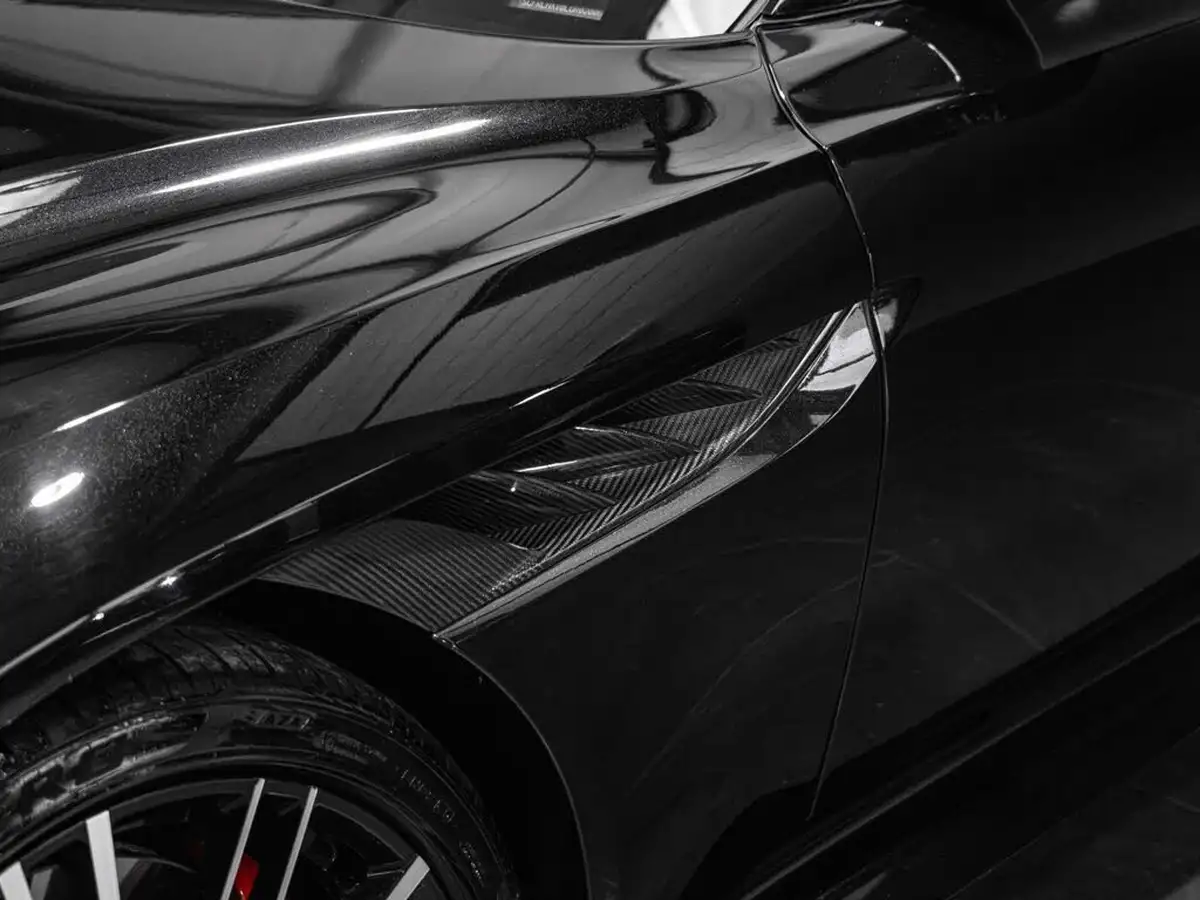 2020-aston-martin-dbs-52-v12-superleggera-big-29