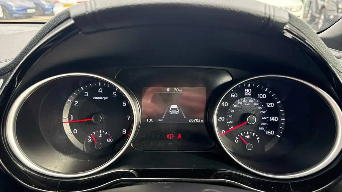 2022-kia-ceed-15-t-gdi-gt-line-big-12