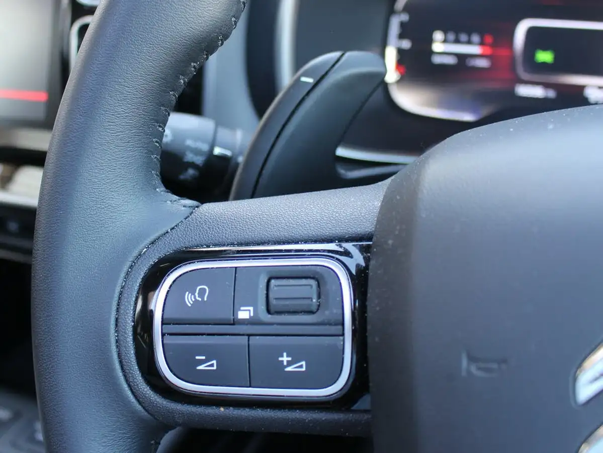 2020-citroen-c5-aircross-12-puretech-flair-plus-eat8-big-42