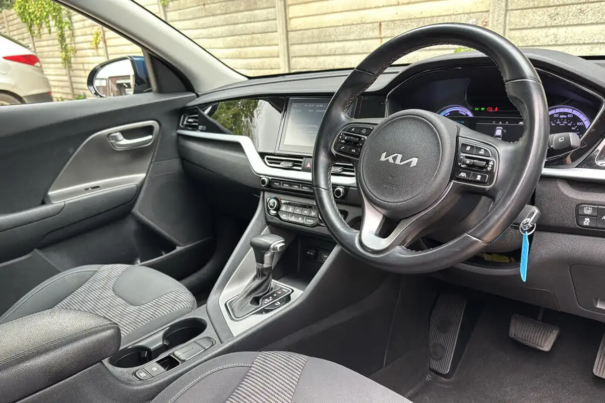 2022-kia-niro-16-gdi-2-139bhp-156kwh-big-8