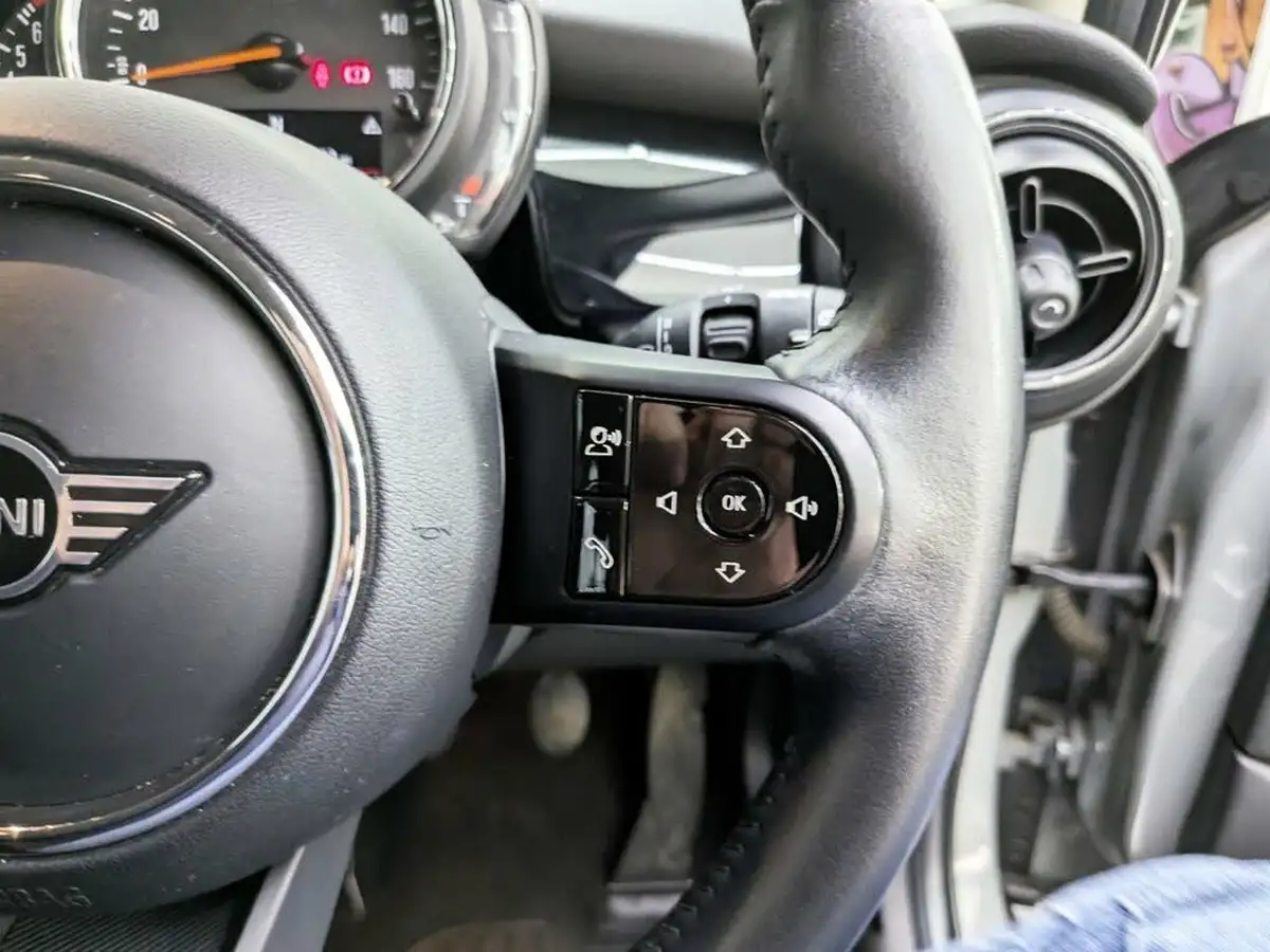 2022-mini-cooper-15-cooper-classic-hatchback-5d-big-18