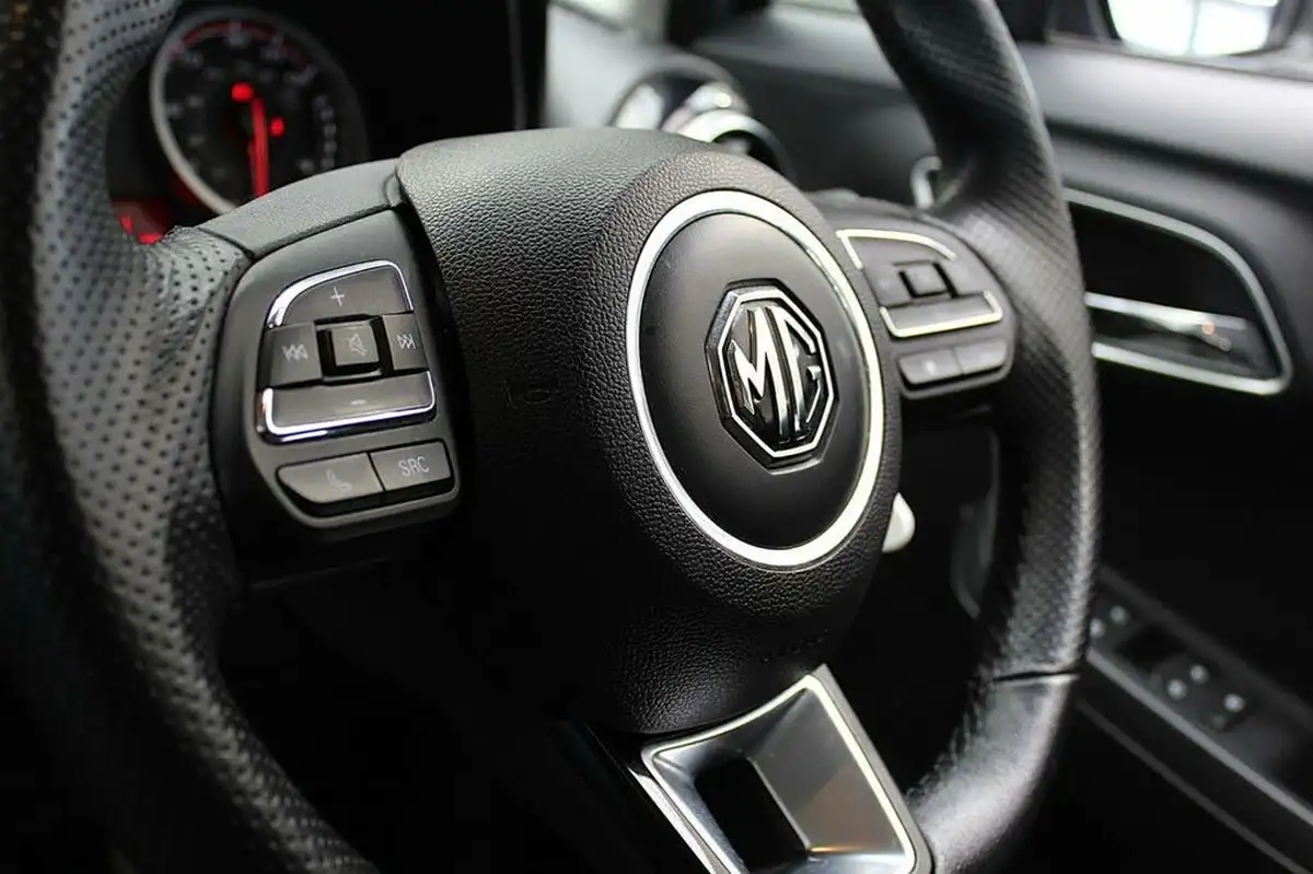 2022-mg-mg3-15-vti-tech-exclusive-nav-big-31