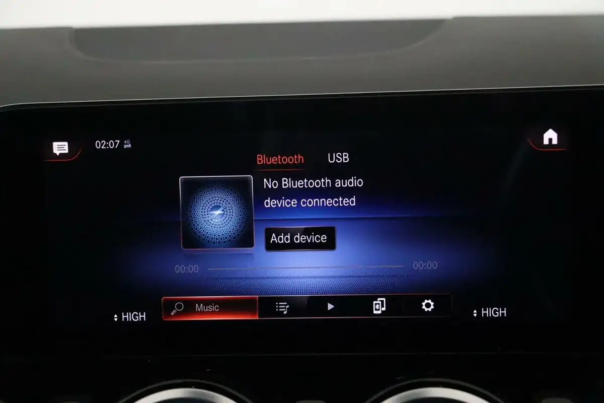 2021-mercedes-benz-b-class-13-b250e-amg-line-executive-big-29
