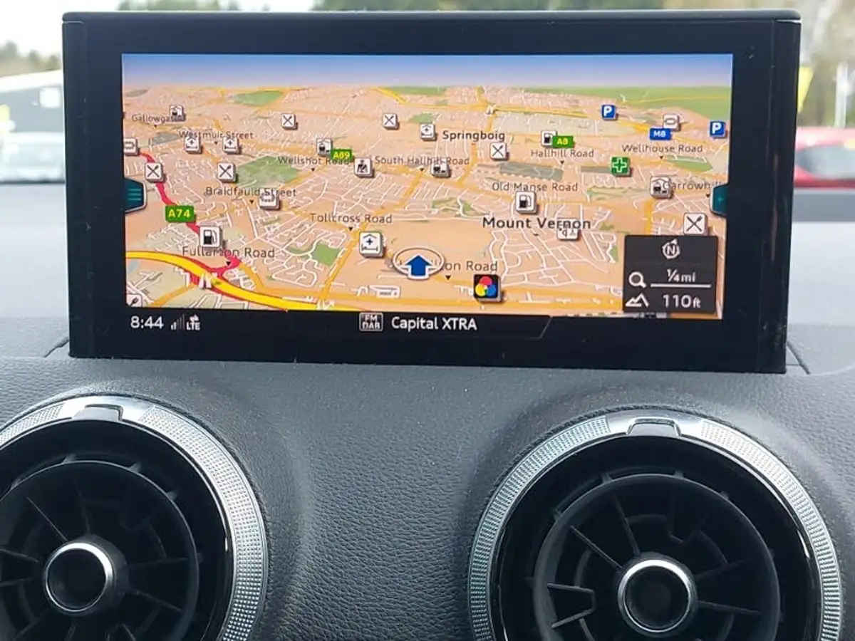 2022-audi-q2-10-30-tfsi-sport-big-17