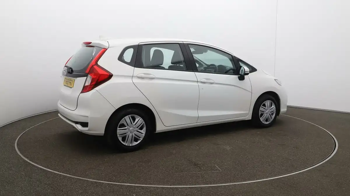 2020-honda-jazz-13-i-vtec-s-big-47