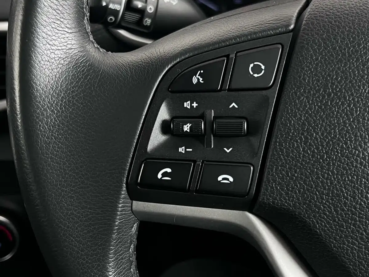 2018-hyundai-tucson-16-t-gdi-premium-dct-2wd-big-15