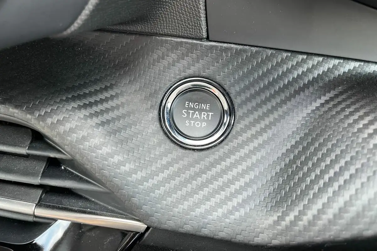 2023-peugeot-208-12-puretech-allure-premium-100ps-eat8-big-20