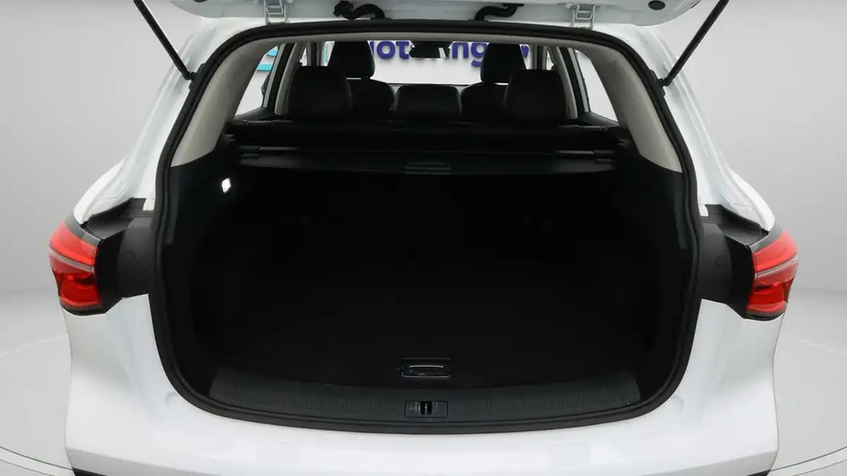 2022-mg-hs-15t-gdi-excite-162ps-big-17