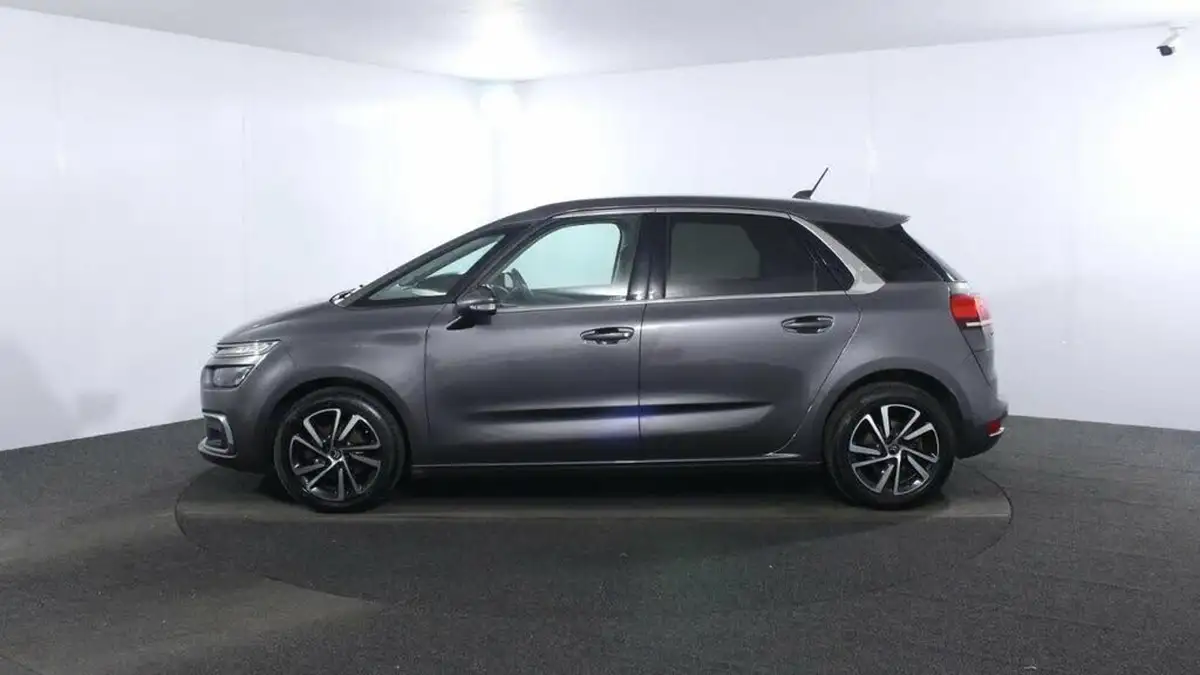 2018-citroen-c4-spacetourer-12-puretech-feel-big-3