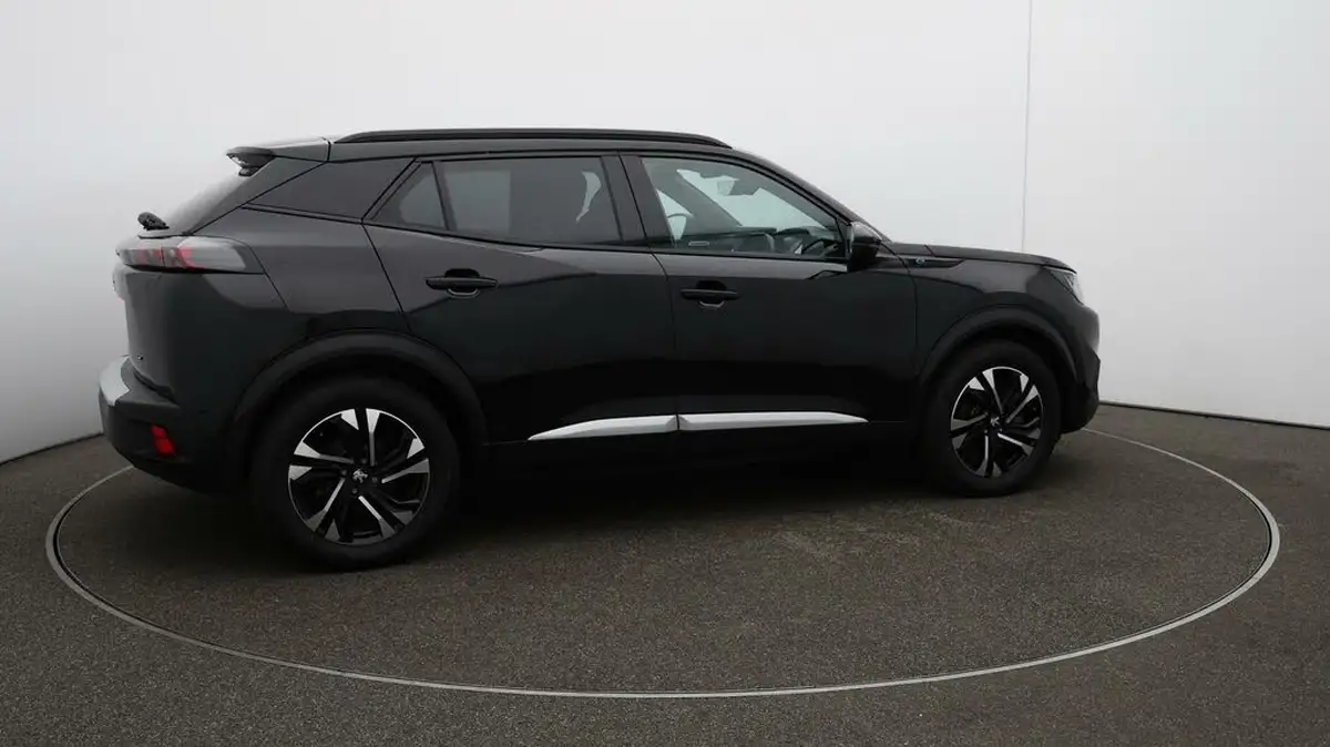 2023-peugeot-2008-suv-e-gt-136bhp-50kwh-station-wagon-big-25