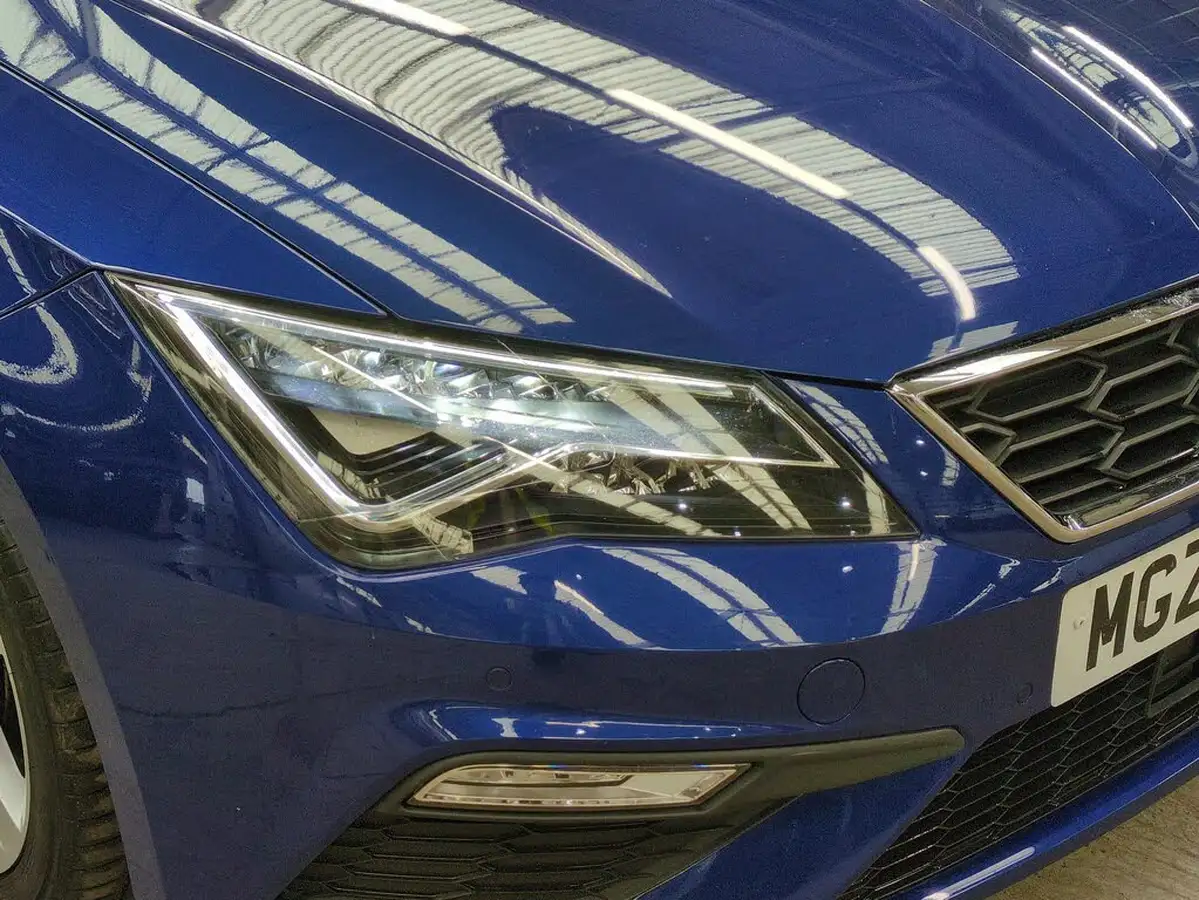 2019-seat-leon-20-tsi-fr-hatchback-big-21