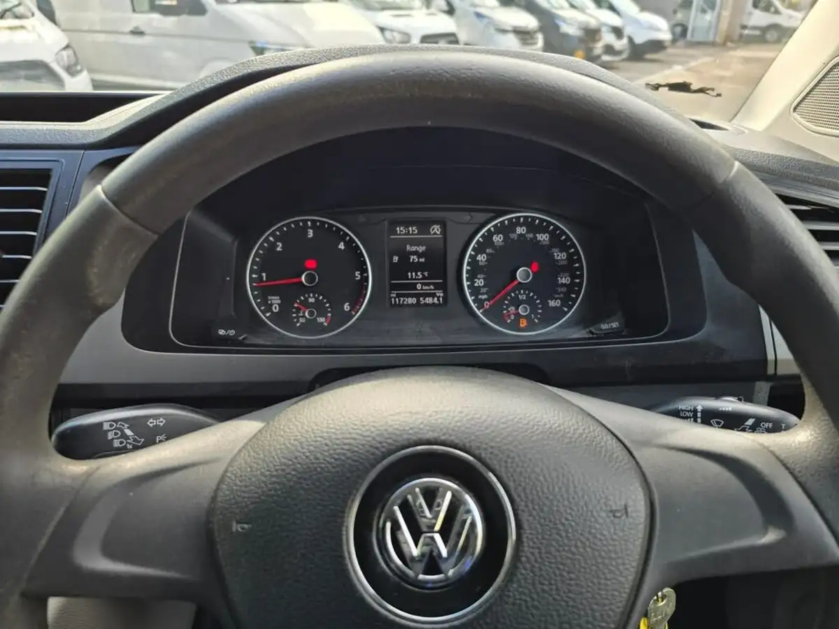 2018-volkswagen-transporter-20tdi-t30-startline-bmt-lwb-102pseu6-panel-big-19
