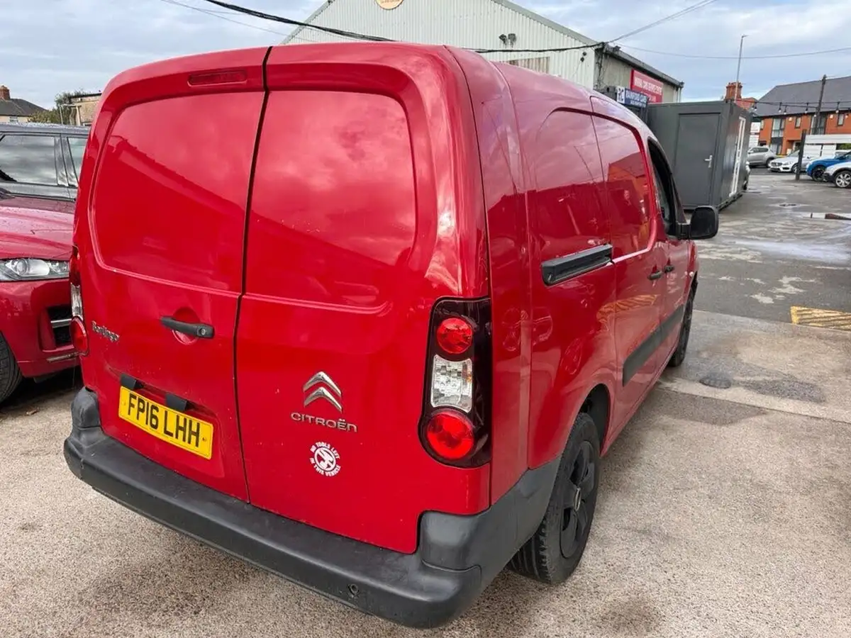 2016-citroen-berlingo-16td-l2-750-lx-16hdi-90-panel-big-5