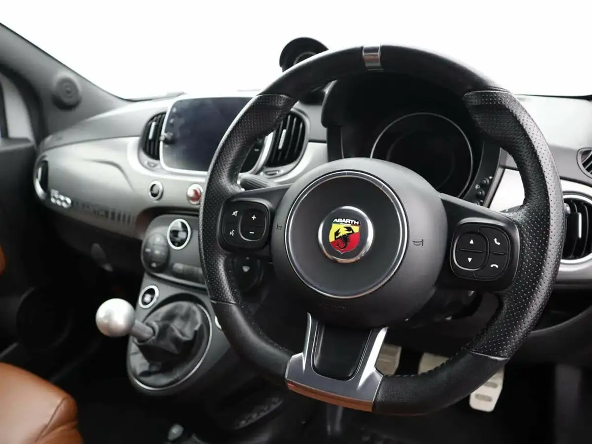 2017-abarth-595-14-tjet-turismo-big-13
