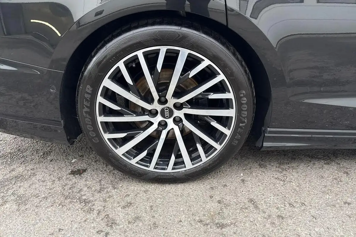 2022-audi-a8-30-50-tdi-black-edition-big-23
