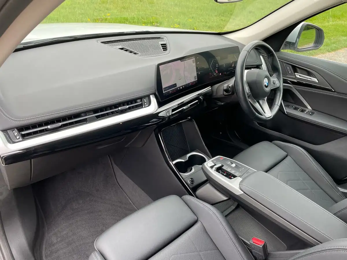 2023-bmw-x1-20td-sdrive18d-xline-big-31
