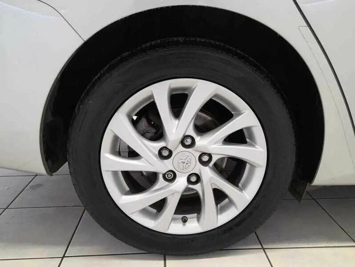 2019-toyota-auris-18-vvt-i-hsd-icon-tech-estate-big-7
