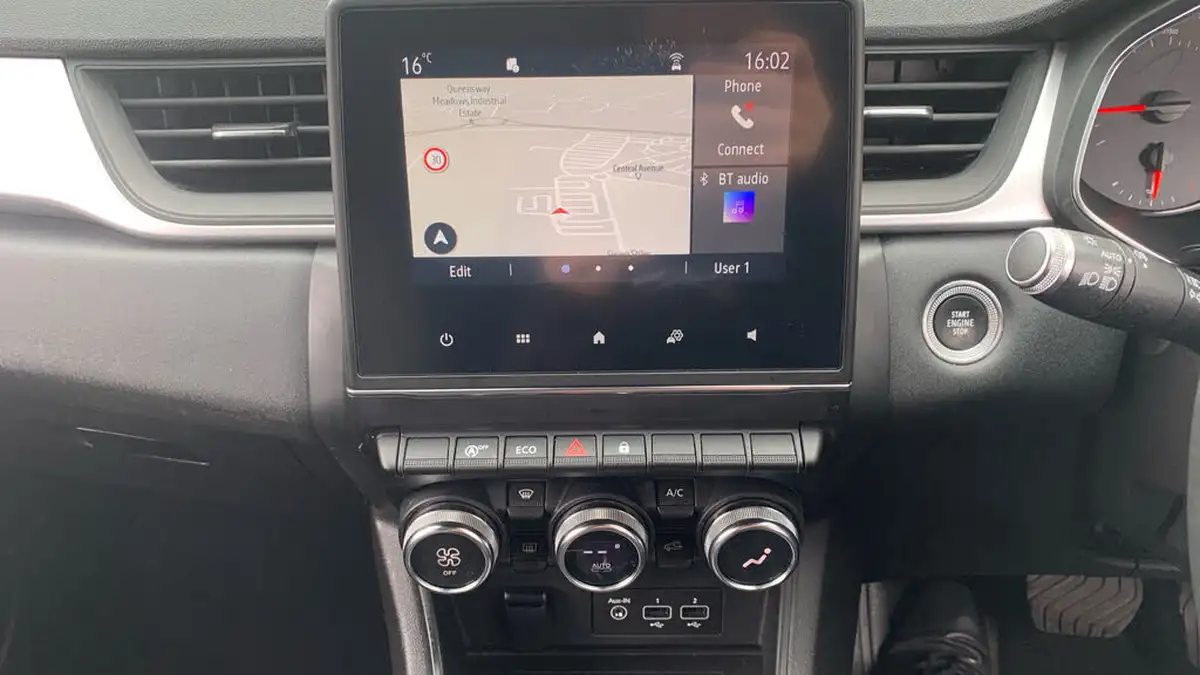 2021-renault-captur-13-tce-iconic-140ps-edc-auto-big-9