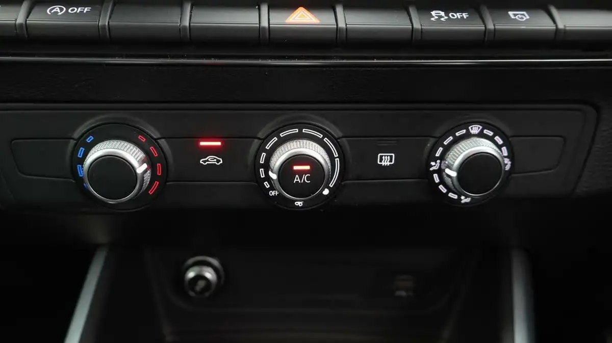 2021-audi-q2-15-35-tfsi-s-line-tronic-big-12