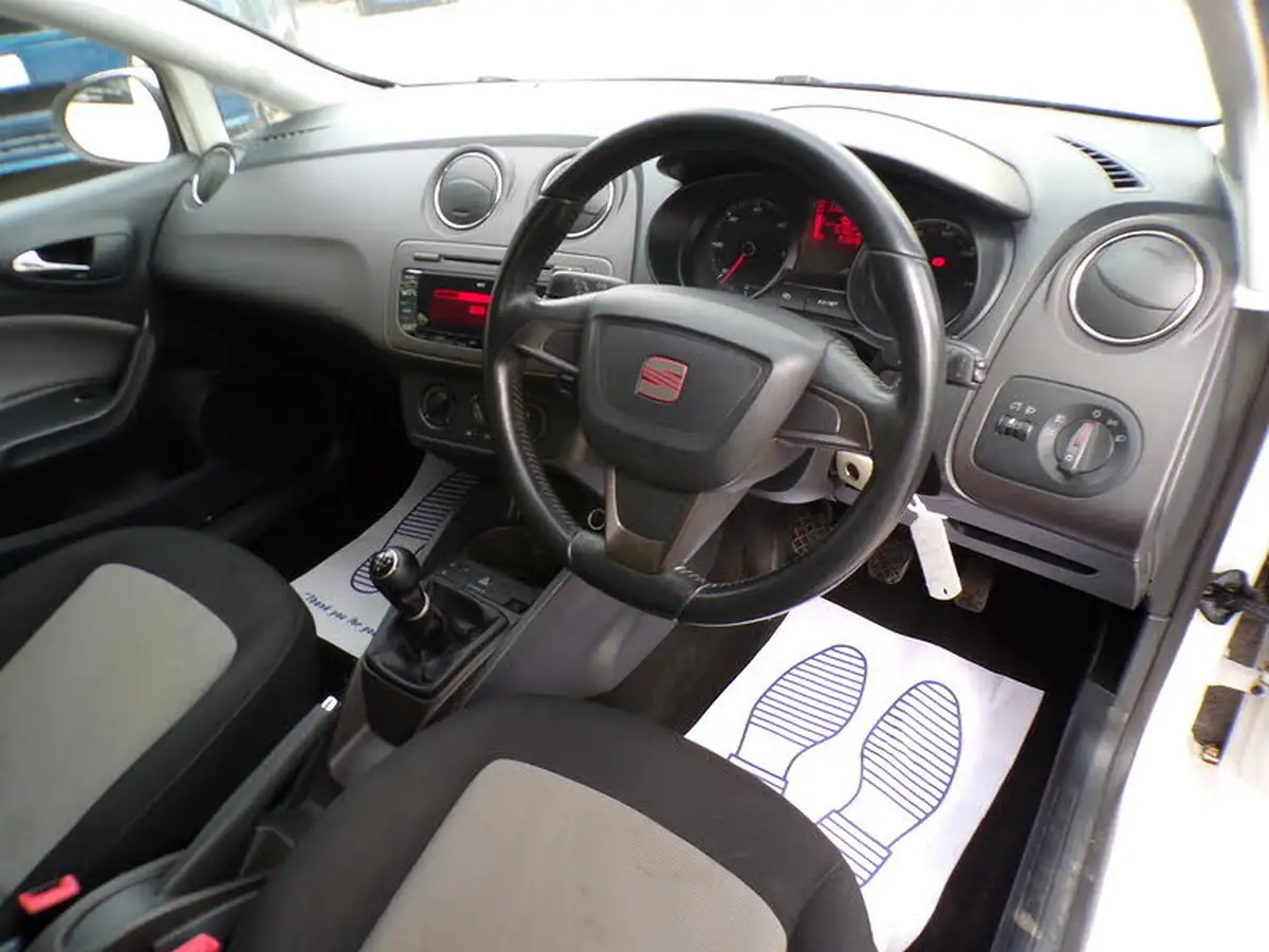 2012-seat-ibiza-16td-se-105-st-estate-5d-big-12