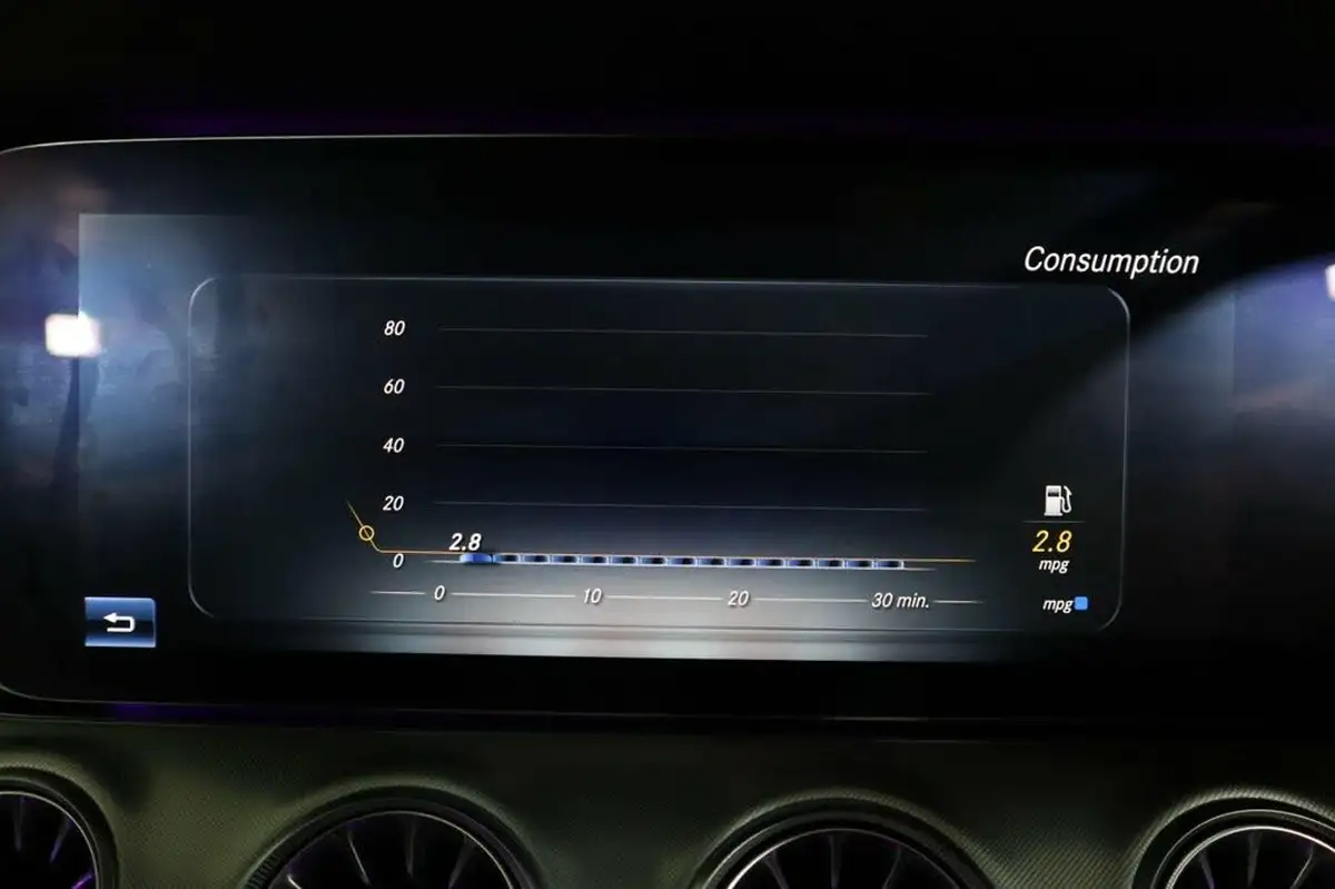 2018-mercedes-benz-e-class-20d-e220d-amg-line-premiumss-coupe-2d-big-39