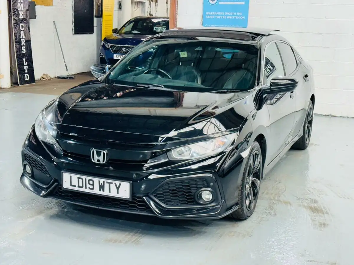 2019-honda-civic-16-i-dtec-ex-tech-packss-hatchback-5d-auto-big-2